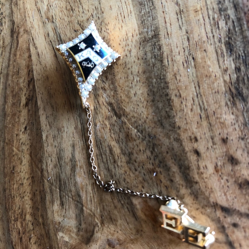 Kappa Alpha Theta Pledge Pin
